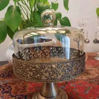 شیرینی خوری