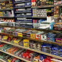 فروشنده آقا درسوپرمارکت