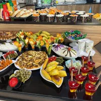 میز نهار خوری|میز و صندلی غذاخوری|مشهد, هفت تیر (حافظ)|دیوار