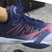 کفش سالنی بسکتبال هندبال والیبال