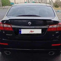 رنو لتیتود ۲۰۱۲ بدون رنگ