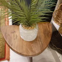 یک عدد میز عسلی