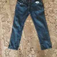 شلوار لی آبی بنظرم زنانه