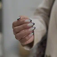 استخدام دستیار ناخن حرفه ای