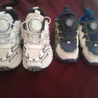 کفش اسپورت ۳۰۰