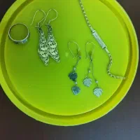 گوشواره 200 بالای تابلو