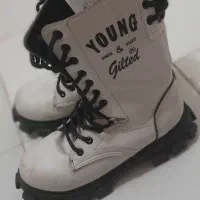 بوت دخترانه