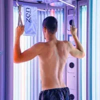 خدمات سولاریوم uv plus