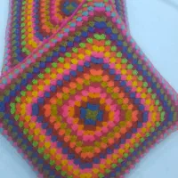 کوسن، رومیزی|رختخواب، بالش، پتو|اهر, |دیوار