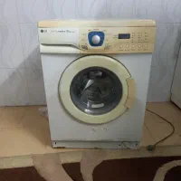 ماشین لباسشویی تمیز ومر تب بدون خرابی