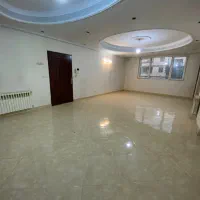 ۹۷متر/دوخوابه/خوش نقشه/غرق نور/کم واحد