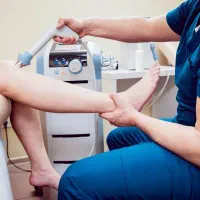 فیزیوتراپی در منزل با نیروی مجرب