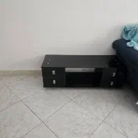 تلوزیون و میز