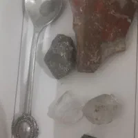 قاشق عتیقه نقره وچندتاسنگ قیمتی