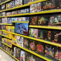 استخدام کارمند/فروشنده لگو شاپ|استخدام خدمات فروشگاه و رستوران|تهران, حسینآباد|دیوار