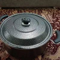 قابلمه تفلون بزرگ.