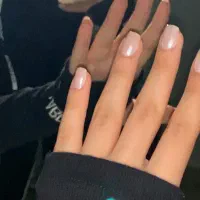 ترمیم ناخن ۳۰۰ تومان