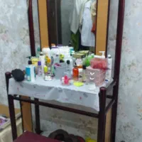 فروش فوری میز آرایش به دلیل کمبود جا