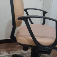 صندلی کامپیوتر کاملا سالم