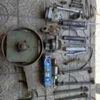 مقداری وسایل تراکتور