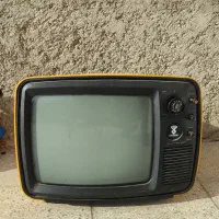 تلویزیون سیاه سفید