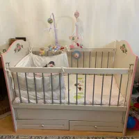 آگهی فروش تخت نوزاد برند *بالسا* در حد نو