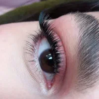 کاشت مژه