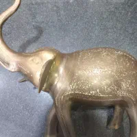 فیل برنزی قدیمی بزرگ|کلکسیون اشیاء عتیقه|آستانه اشرفیه, |دیوار