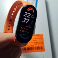 می بند 9 نسخه گلوبال ،شارژ 21روزه و ضد آب تا 50متر