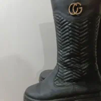 بوت|کیف، کفش، کمربند|شفت, |دیوار