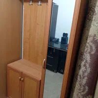 جاکفشی و آویز لباس