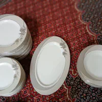 فروش سرویس غذاخوری ۱۲ نفره