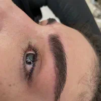 میکروبلید ابروهای نچرال