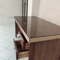 فروش میز تحریر چوبی ، صندلی گردان چرمی و پارچه ای|میز تحریر و کامپیوتر|تبریز, |دیوار