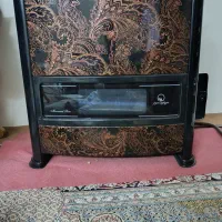 دو عدد بخاری گازی نو و تمیز  یکسال کار کرده اند