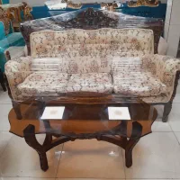 مبل پادشاهی۹نفره و میزعسلی و میز غذاخوری ۶نفره