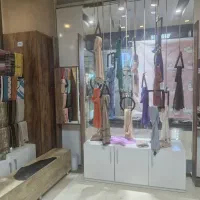 ویترین مغازه