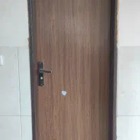 درب چوبی در حد نو