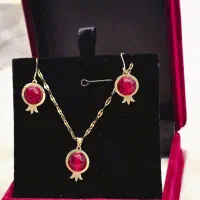 یه تعداد پلاک و دستبند انار یلدا شبه چله