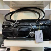 خاص زیبا خارجی|کیف، کفش، کمربند|سمیرم, |دیوار