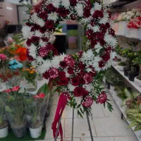 تاج گل مراسم ترحیم  و افتتاحیه قیمت منصفانه|گل و گیاه طبیعی|لاهیجان, امیرشهید|دیوار