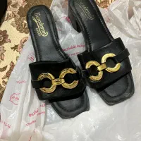 همه کفش و صندل ها شاید ۱بار یا دو بار پوشیده شده|کیف، کفش، کمربند|شاهین‌شهر, سعدی جنوبی|دیوار