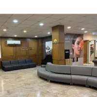 کارشناس فروش بخش کال سنتر کلینیک زیبایی در ونک