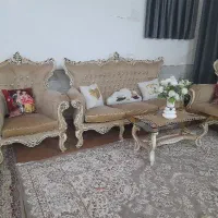 مبل سلطنتی  ۷ نفره و همراه با ۳ عدد میز عسلی|مبلمان خانگی و میز عسلی|قم, هفت تیر|دیوار