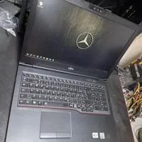 لپتاپ فوجیتسو بسیار تمیز