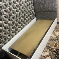 تخت تک نفره مخمل