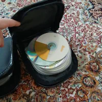 تعداد زیادی نوار سیدی