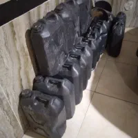 گالن پلاستیکی ۱۶لیتری سالم وتمیز|ظروف نگهدارنده، پلاستیکی، یک‌بارمصرف|تبریز, |دیوار