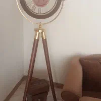 ساعت پایه دار
