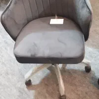 صندلی ۰۲۷ سفید|آرایشگاه و سالن‌های زیبایی|یزد, |دیوار